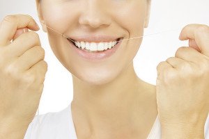 How To Get Back In The Flossing Habit And Make Life Easier